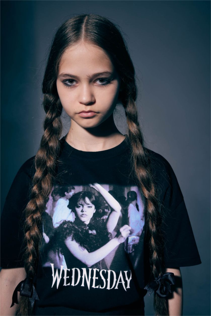 Girls & Teens Black Girls Wednesday Oversize Fit Short Sleeve T-Shirt
