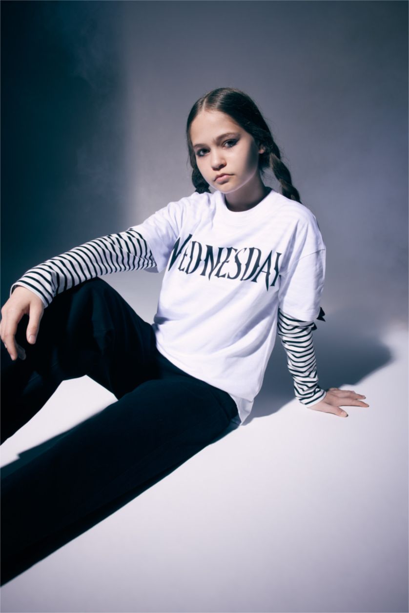 Девочки и подростки Белый Футболка оверсайз Wednesday для девочек