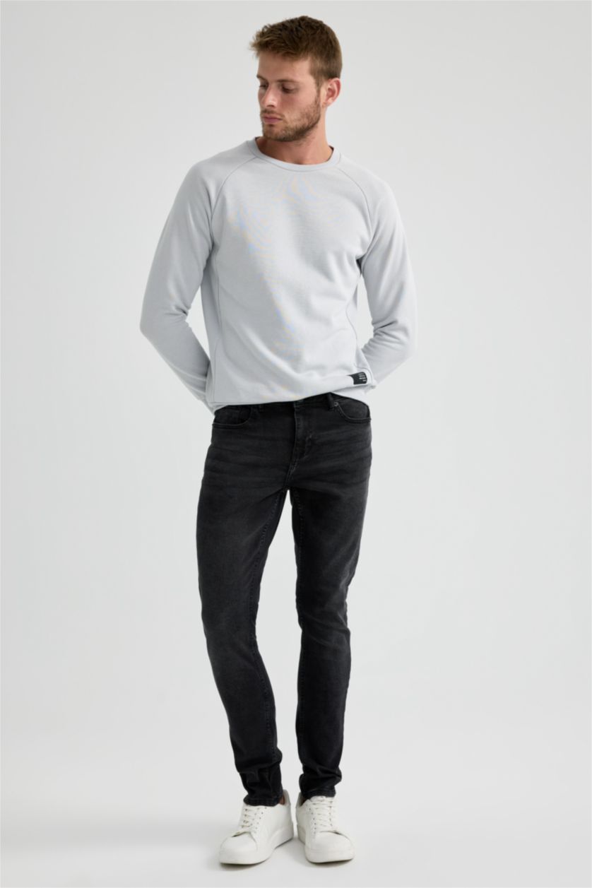 MAN Light Grey Regular Fit Sweatshirt