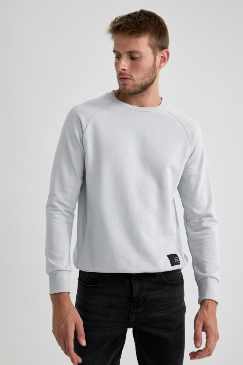 MAN Light Grey Regular Fit Sweatshirt