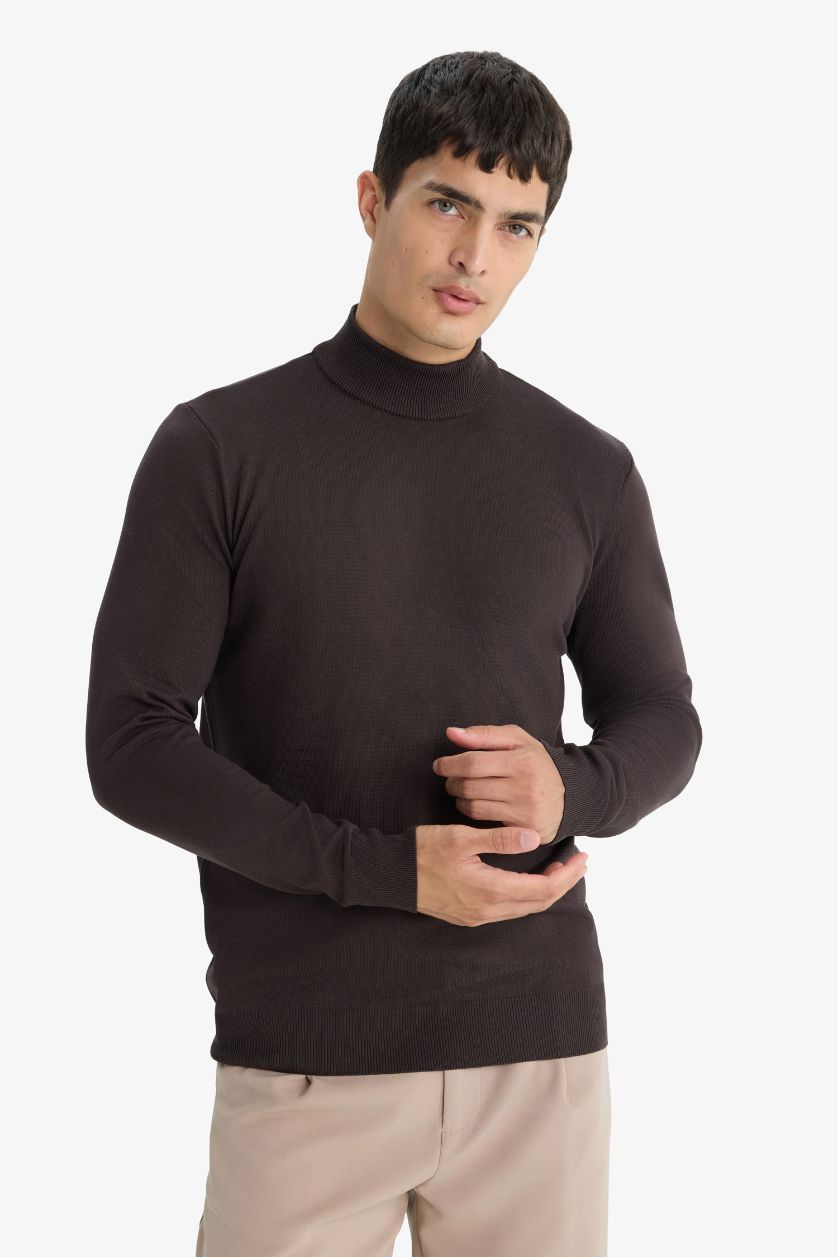 Man Brown Regular Fit Turtleneck Premium Knit Pullover