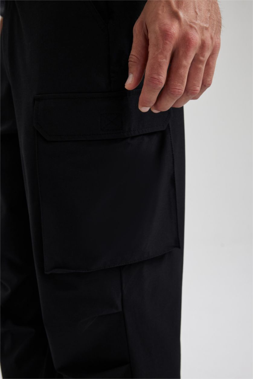 Erkek Siyah Relax Fıt Pantolon