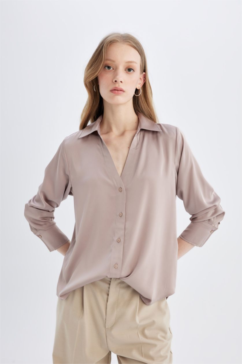 FEMME Bordeaux Chemise Satin coupe régulière à Manches Longues à Col en V