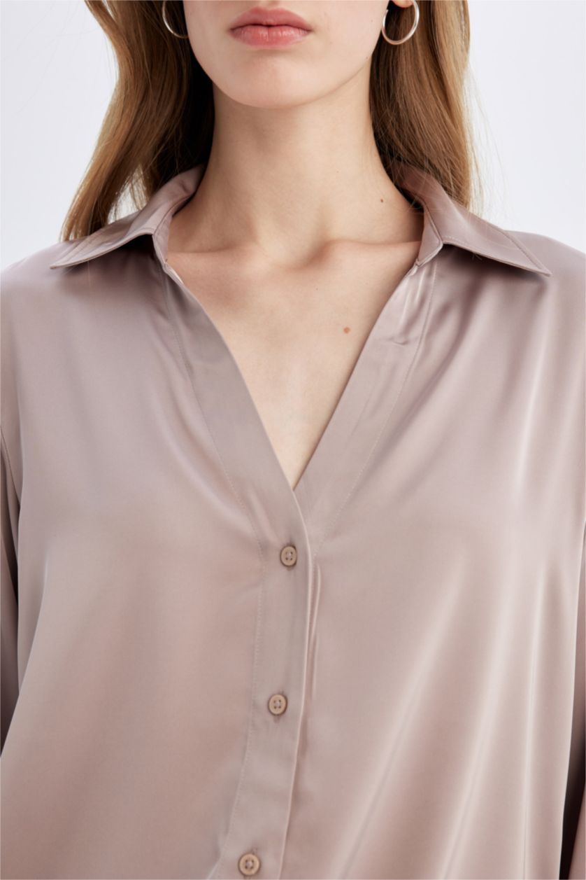 FEMME Bordeaux Chemise Satin coupe régulière à Manches Longues à Col en V