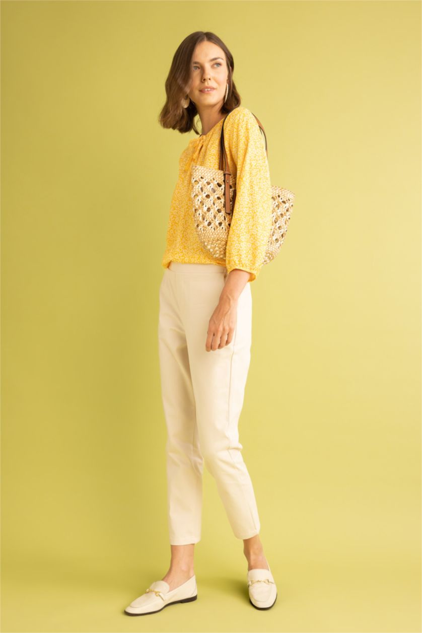 نساء بيج فاتح داكن Regular Chino Gabardine Trousers