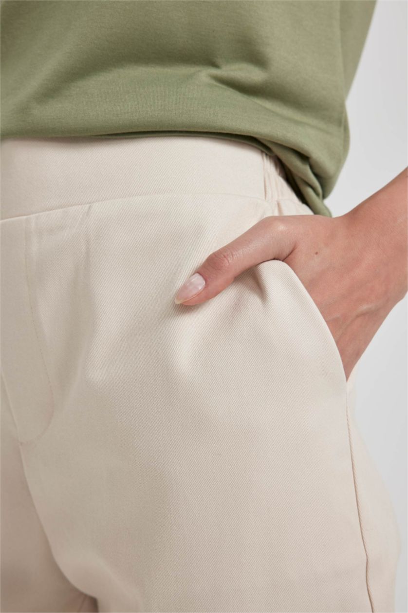 نساء بيج فاتح داكن Regular Chino Gabardine Trousers