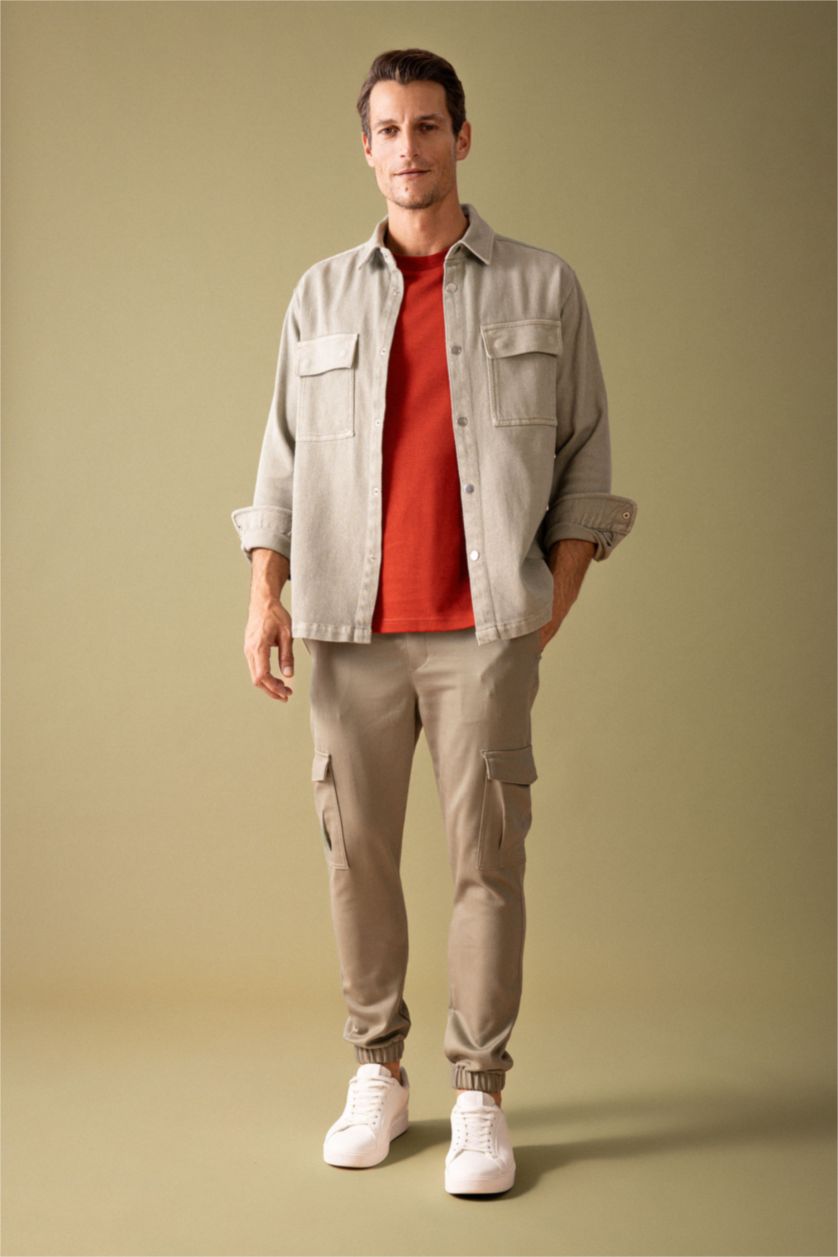 رجالي كاكي فاتح قميص بولو كم طويل قصة مريحة