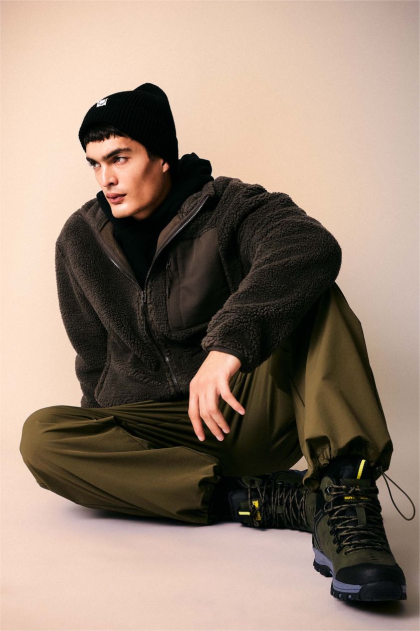 MAN Teak Relax Fit Stand Collar Fleece Jacket