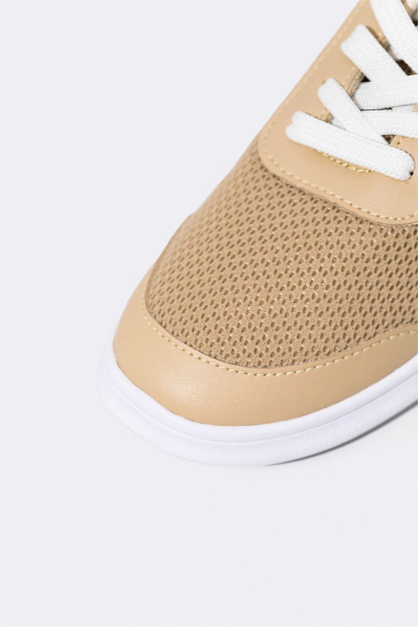 حريمي بيج حذاء رياضي حريمي برباط