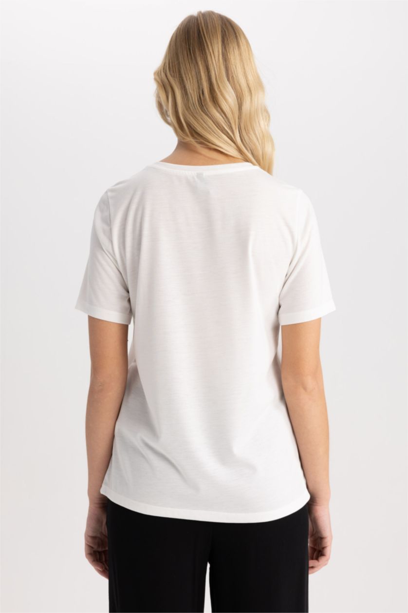 Kadın Ekru Regular Fit Bisiklet Yaka Çiçekli Kısa Kollu Tişört