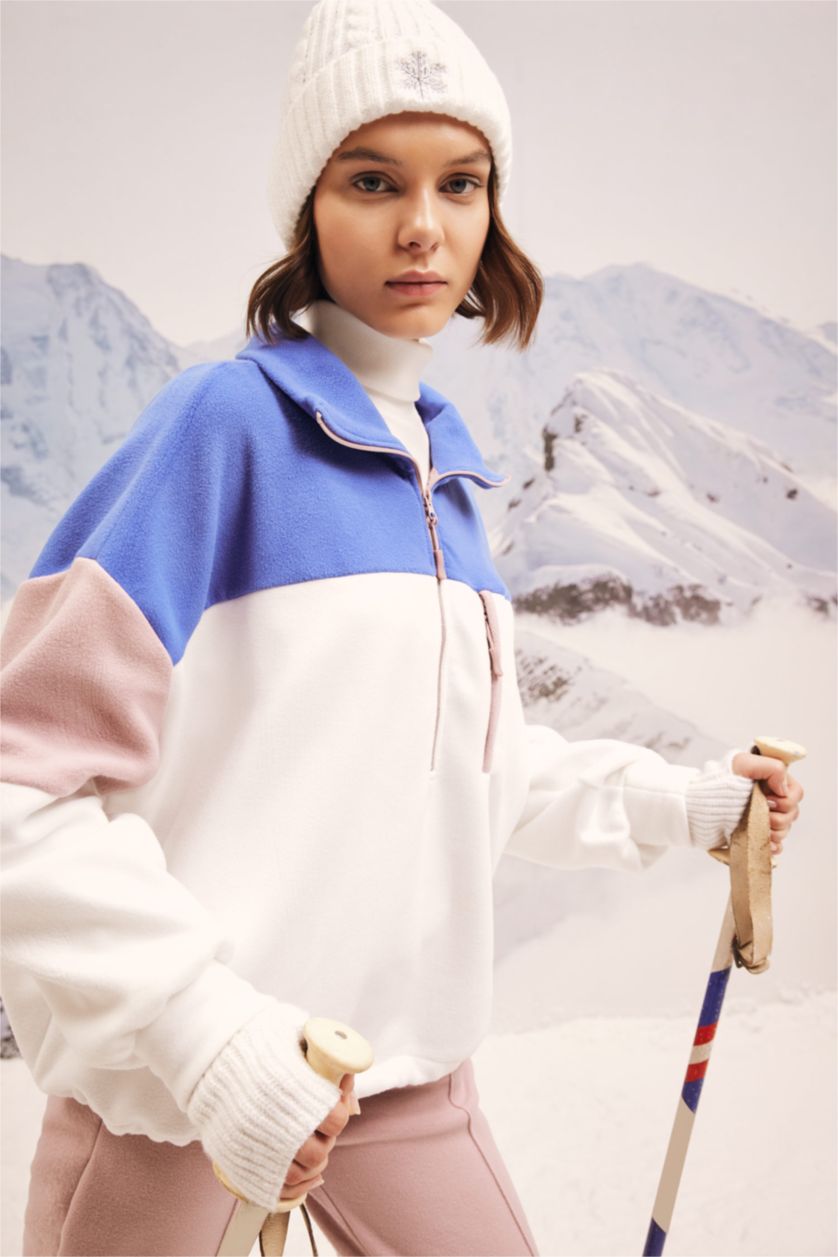 Kadın Ekru DeFactoFit Standart Fit Polar Sweatshirt