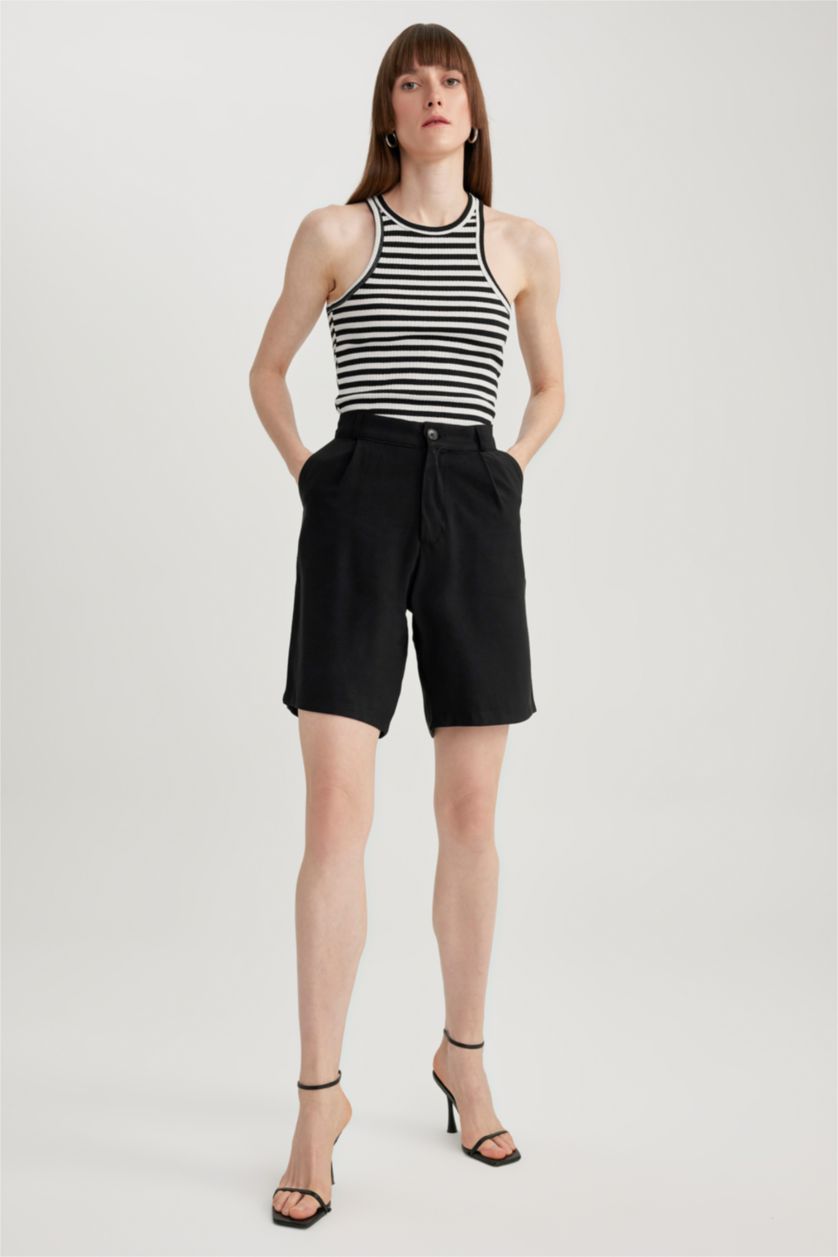 حريمي أسود شورت بجيب وخصر عالي