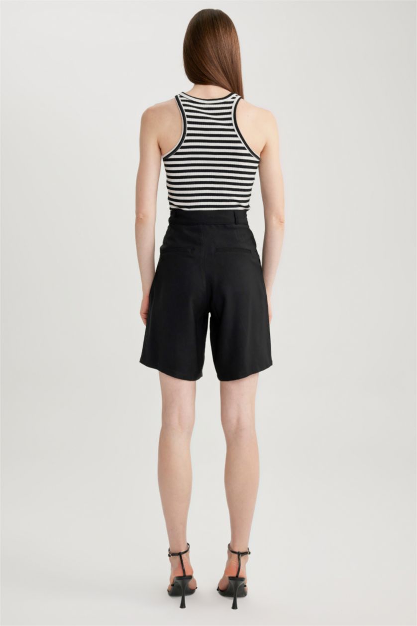 حريمي أسود شورت بجيب وخصر عالي