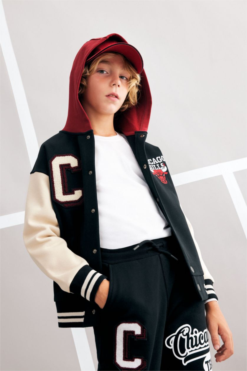BOYS & TEENS Black Oversize Fit Hooded Chicago Bulls Licensed Cardigan