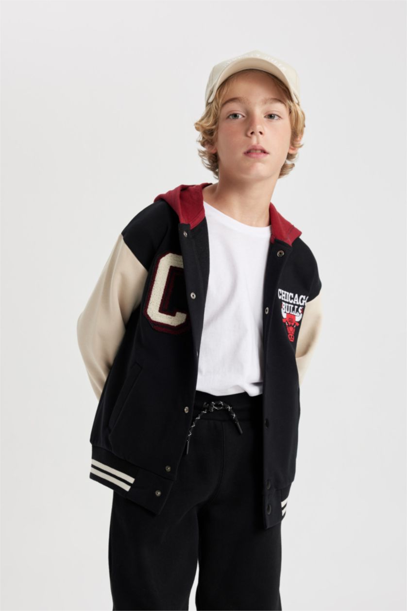 BOYS & TEENS Black Oversize Fit Hooded Chicago Bulls Licensed Cardigan
