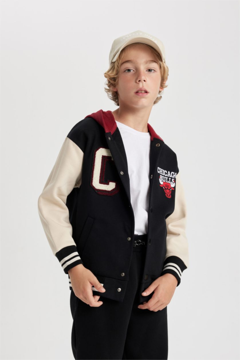 BOYS & TEENS Black Oversize Fit Hooded Chicago Bulls Licensed Cardigan