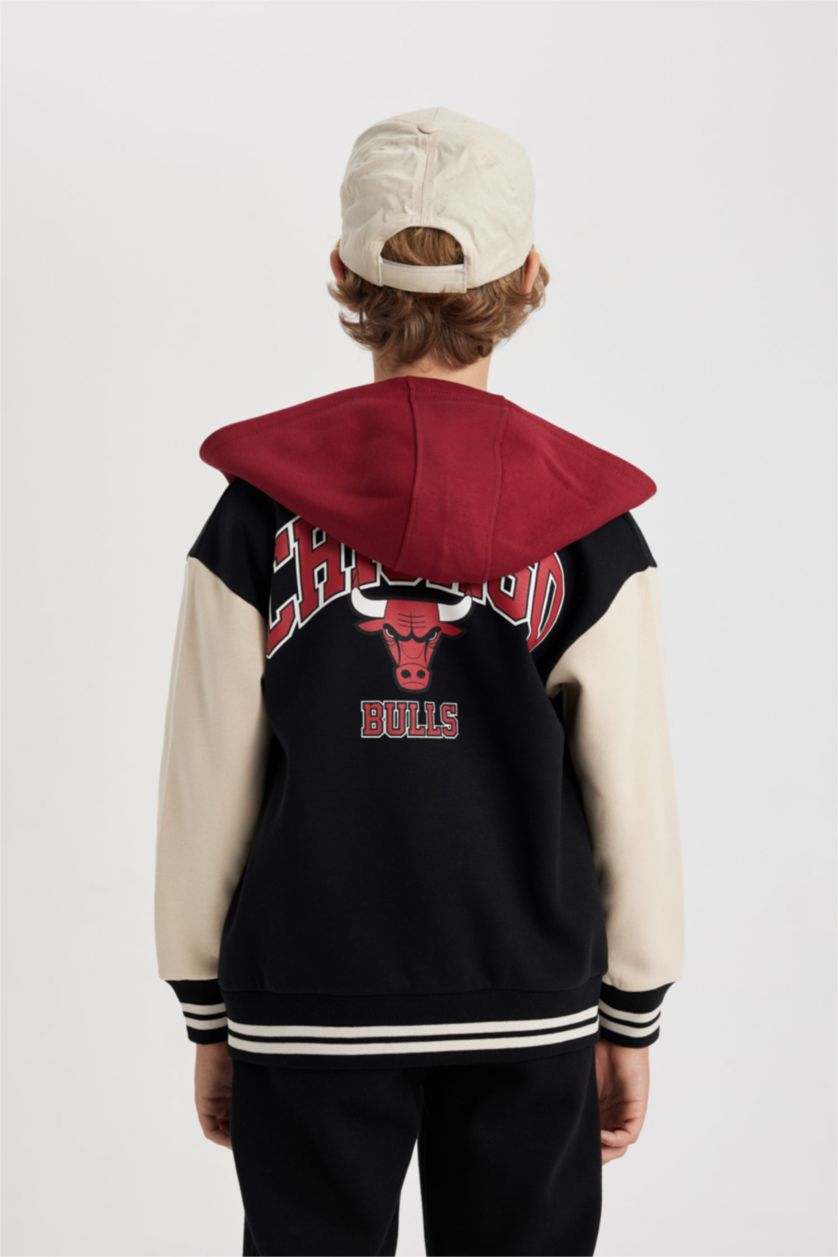 BOYS & TEENS Black Oversize Fit Hooded Chicago Bulls Licensed Cardigan