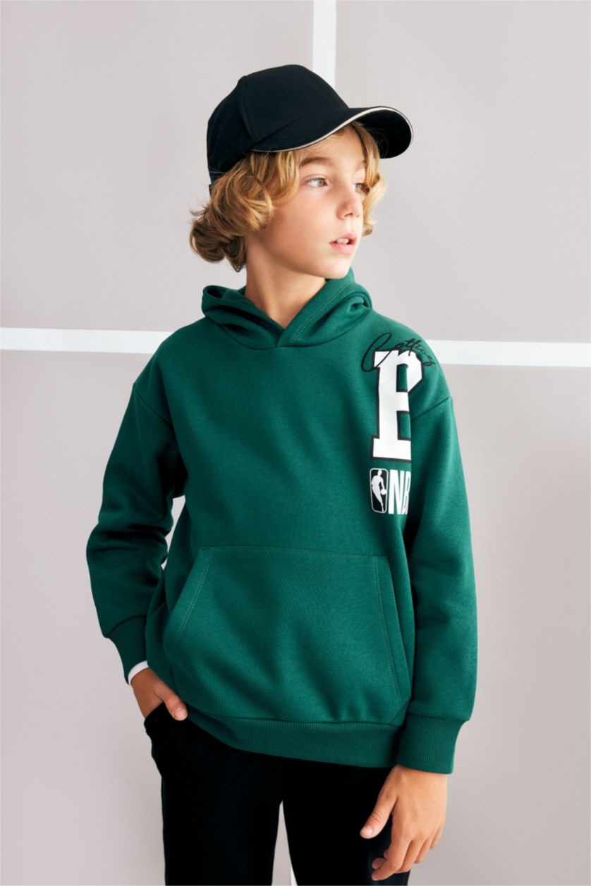 BOYS & TEENS Dark Green Oversize Fit Boston Celtics Licensed Hooded Sweatshirt