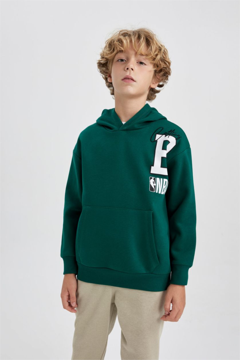 BOYS & TEENS Dark Green Oversize Fit Boston Celtics Licensed Hooded Sweatshirt