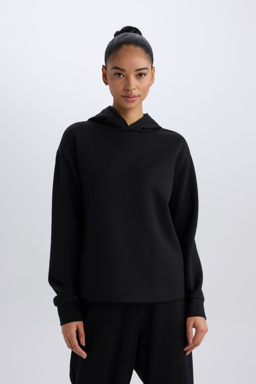 Kadın Siyah Standart Fit Kapüşonlu Skuba Dalgıç Kumaş Sporcu Basic Düz Sweatshirt