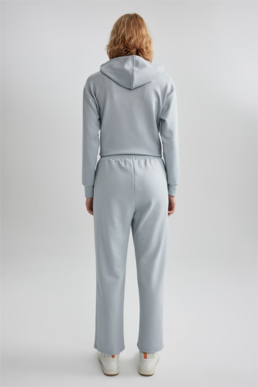 حريمي رمادي فاتح بنطلون قماش سكوبا قصة عادية برجل واسع