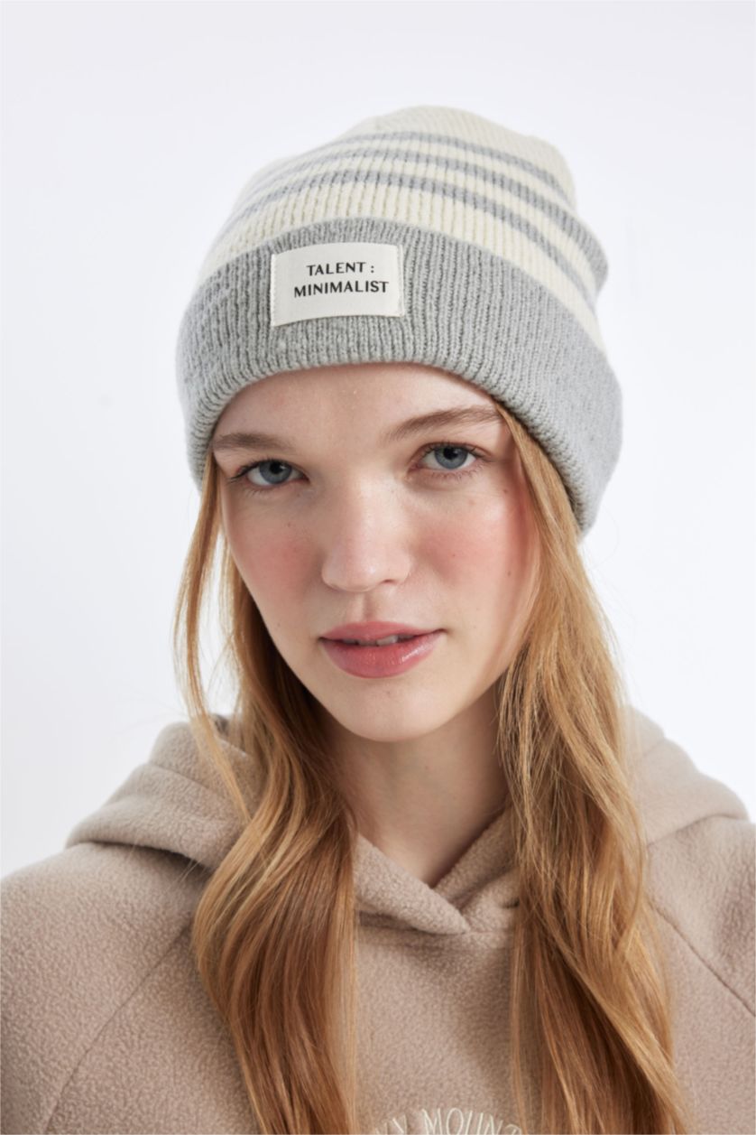 Kadın Gri Kadın Dokuma Etiketli Çizgili Bere