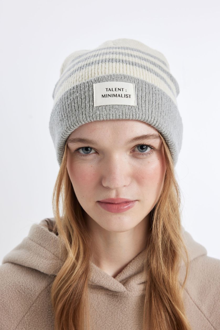 Kadın Gri Kadın Dokuma Etiketli Çizgili Bere