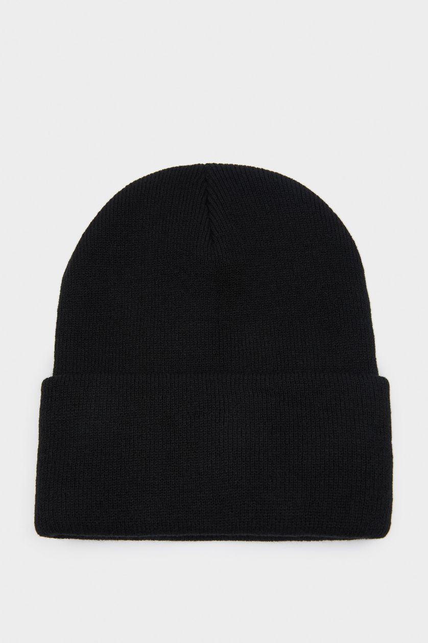 Әйелдерге қара Әйелдерге берет