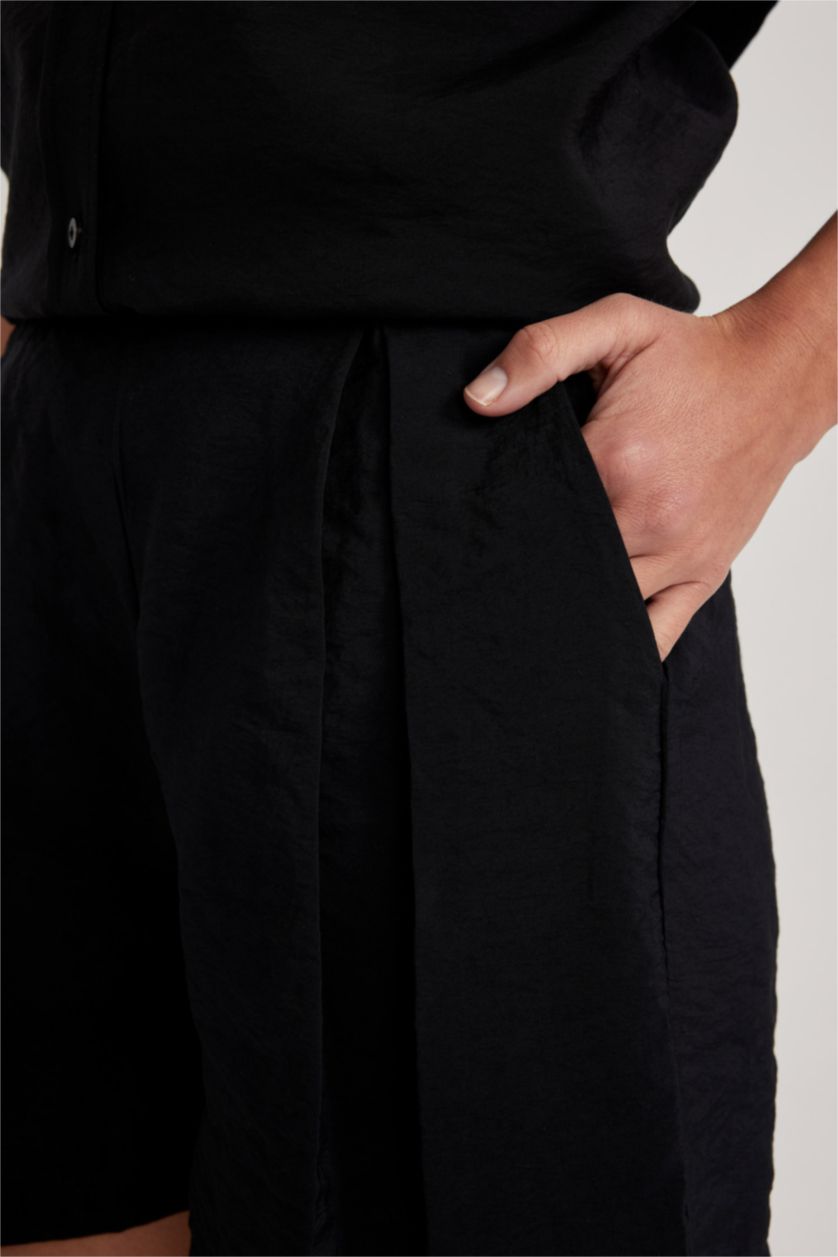 نساء أسود شورت وايد ليج بخصر عالي