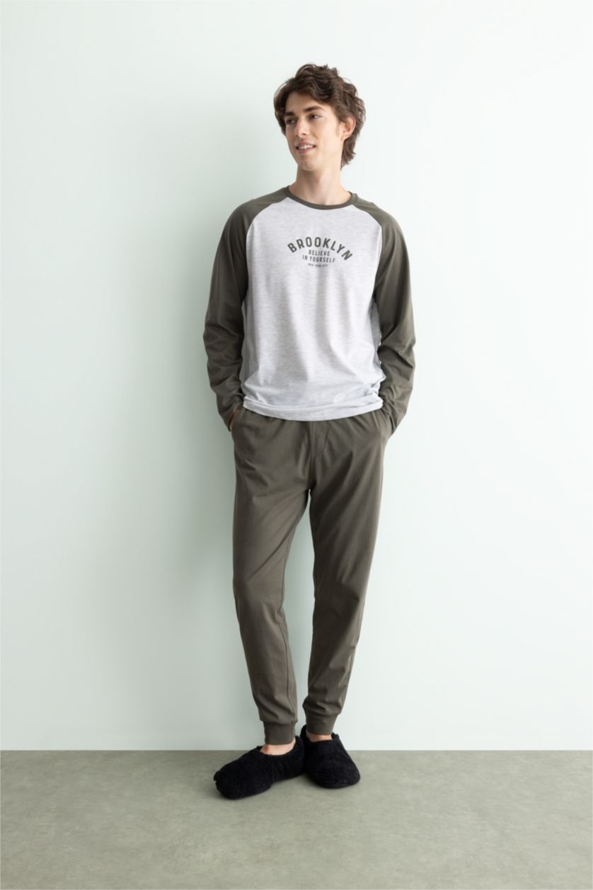 MAN Grey Melange 2 piece Regular Fit Set