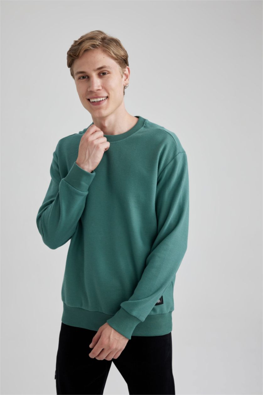 رجال أخضر سويت شيرت قصة عادية بياقة مستديرة