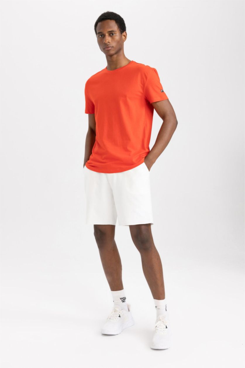 رجال أحمر تي شيرت قطن قصة عادية بياقة مستديرة