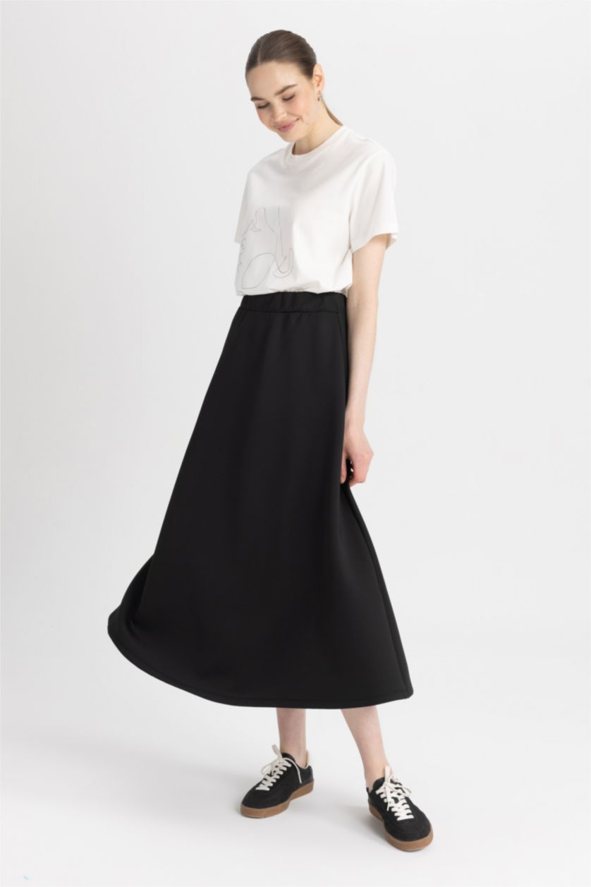 حريمي أسود جيبة من قماش سكوبا قصة A