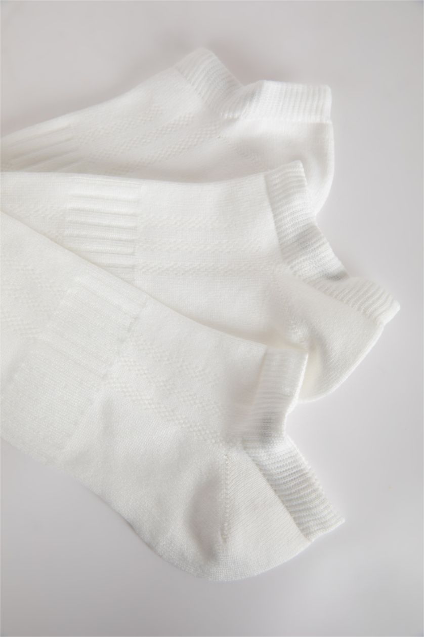 حريمي أبيض (000) شرابات قصير حريمي - 3 قطع