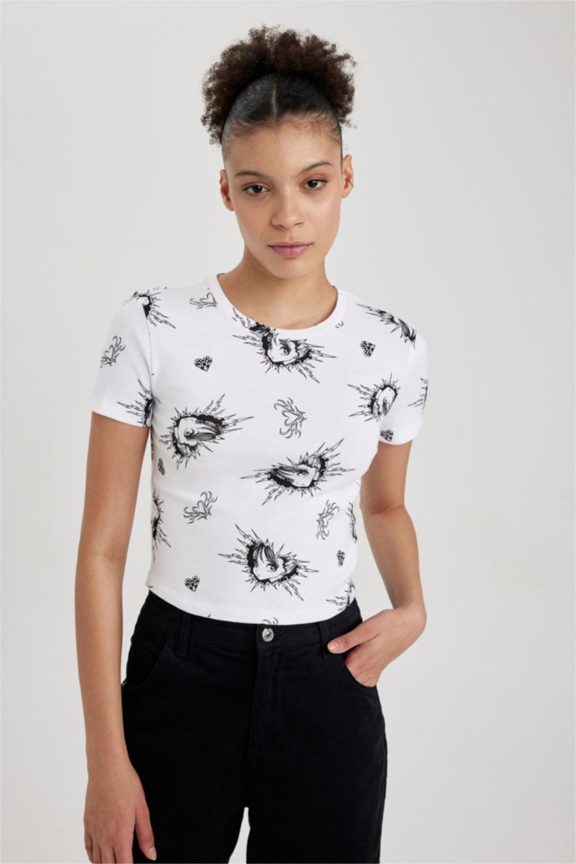 Kadın Siyah Fıtted Desenli Ribana Kısa Kollu Tişört