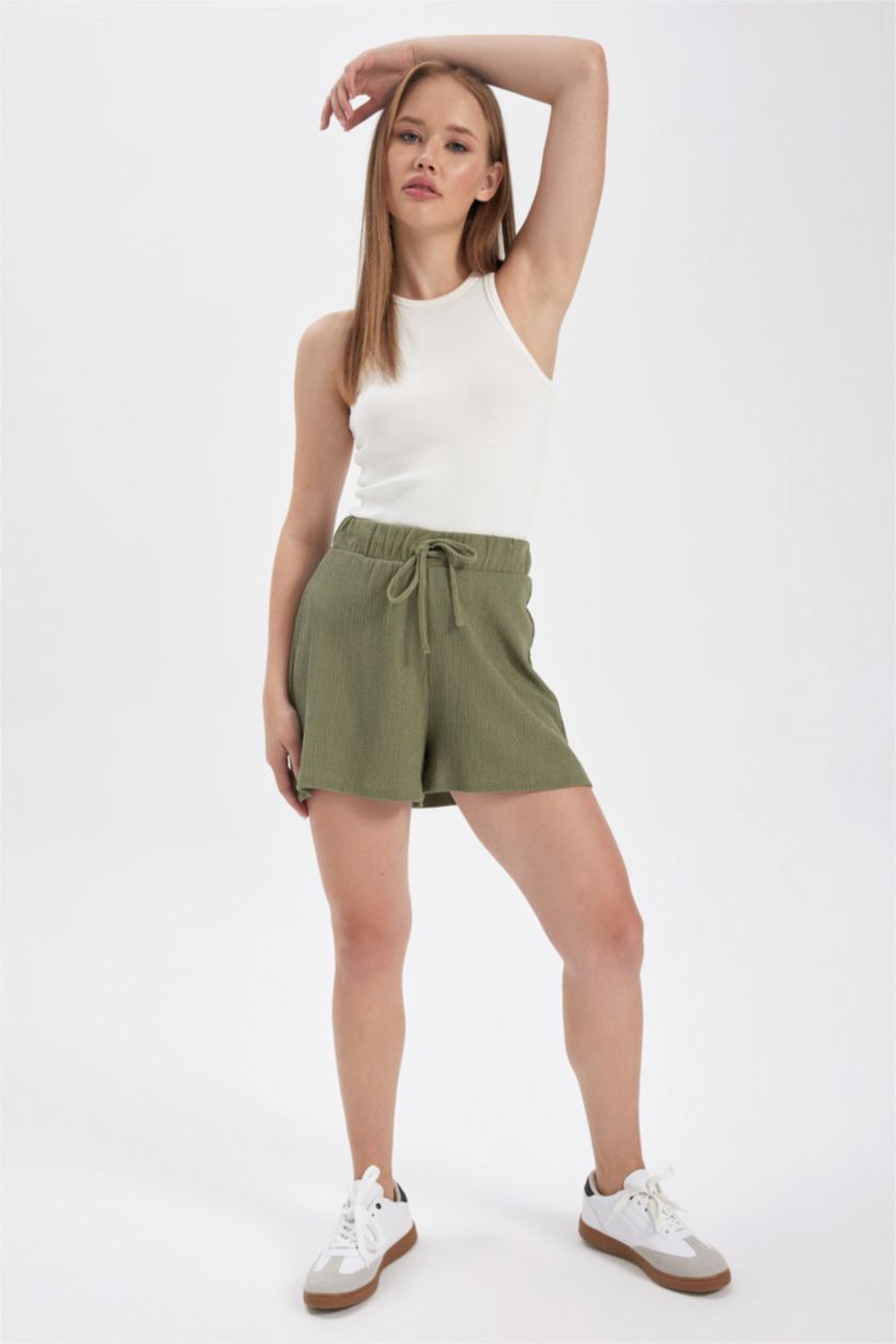 FEMME Kaki Short Coupe Relaxant
