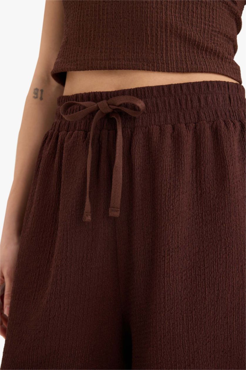 حريمي بني فاتح شورت منسوج قصة فضفاضة