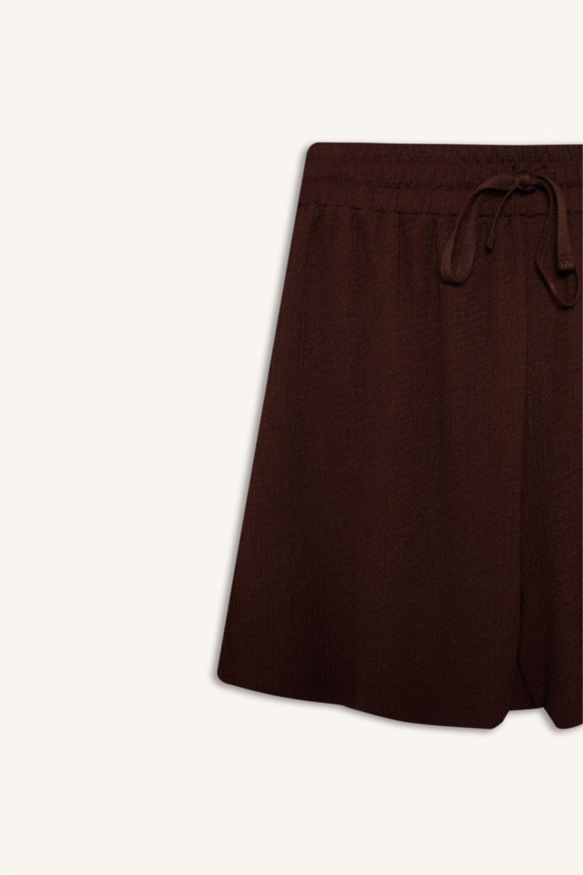 حريمي بني فاتح شورت منسوج قصة فضفاضة