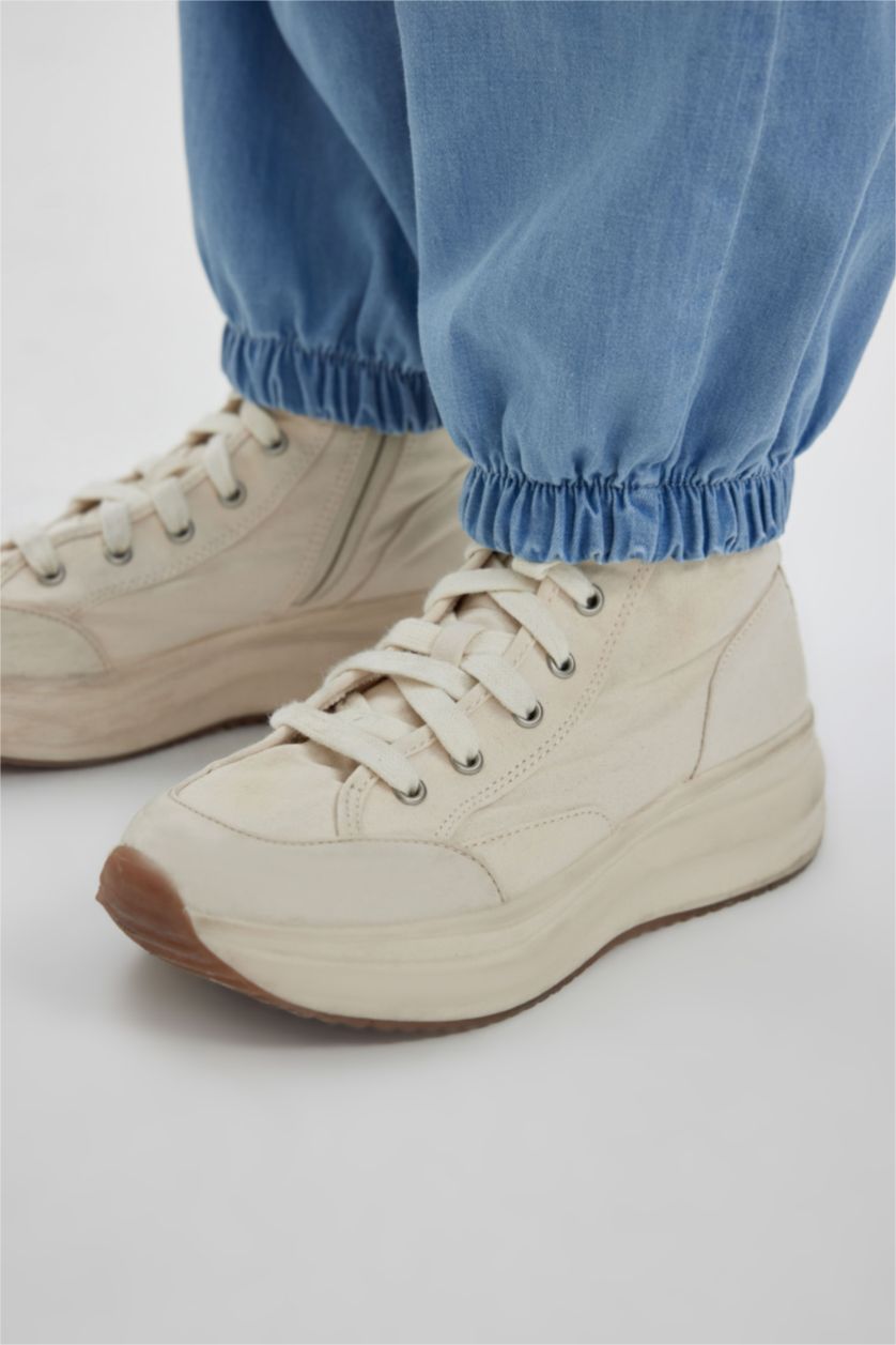 GIRLS & TEENS Light Blue Girl Parachute Jogger Jeans