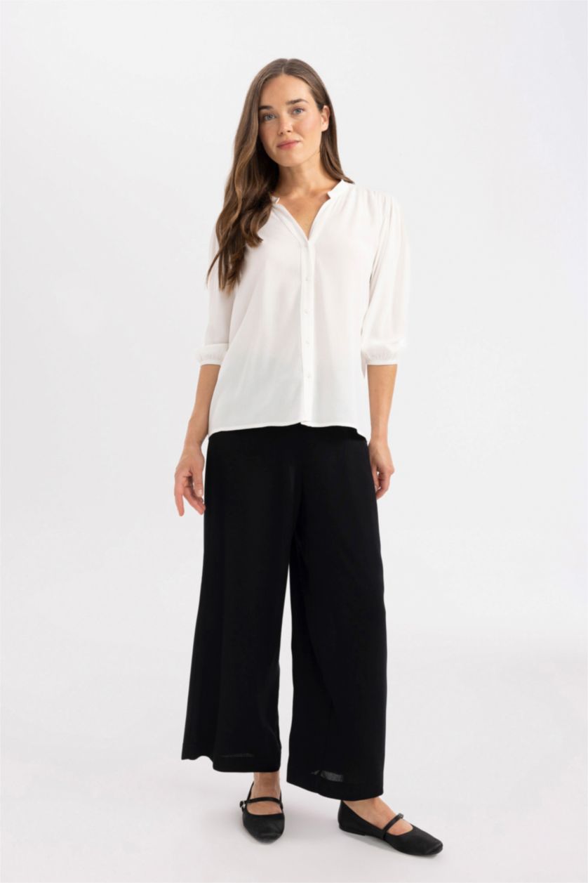 FEMME Écru Regular Fit Crinkle Fabric