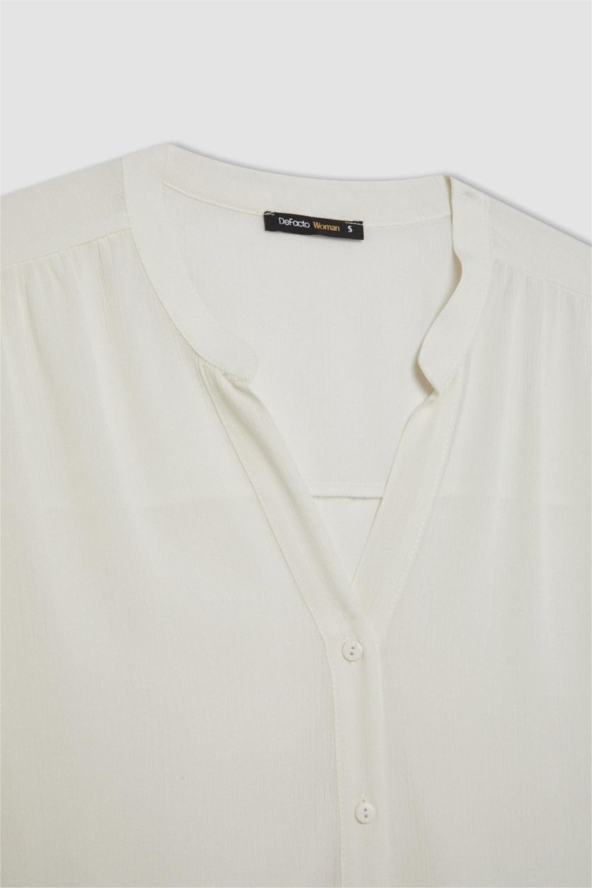 FEMME Écru Regular Fit Crinkle Fabric