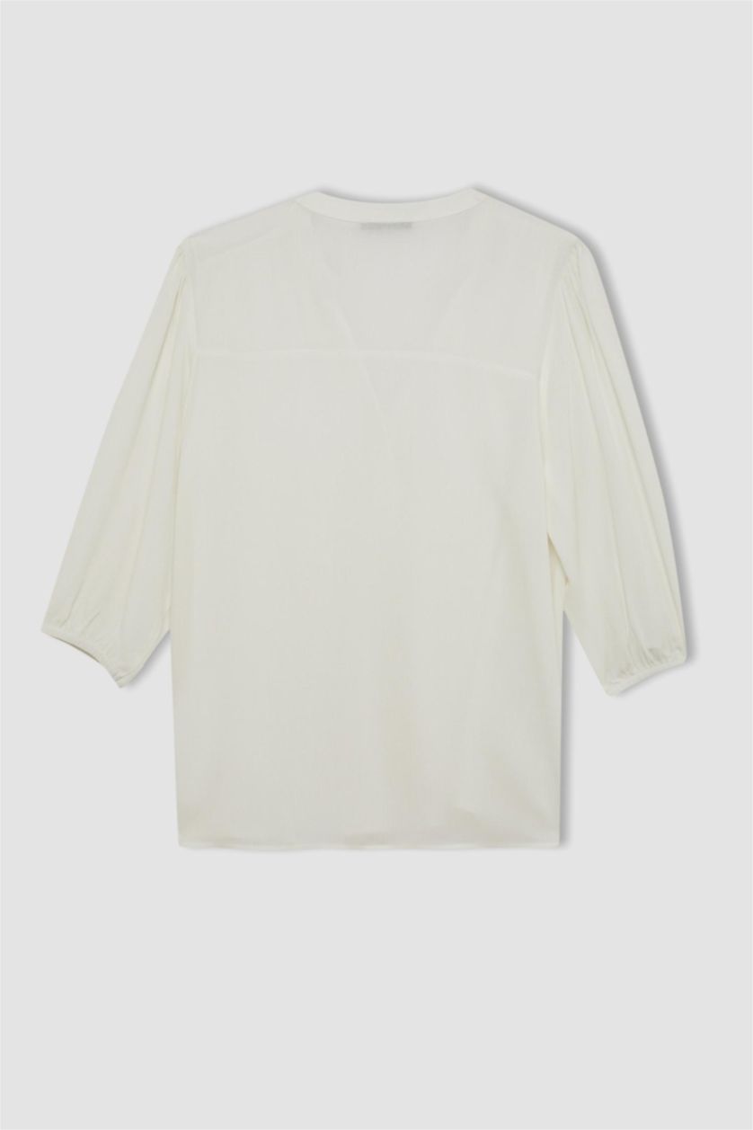 FEMME Écru Regular Fit Crinkle Fabric