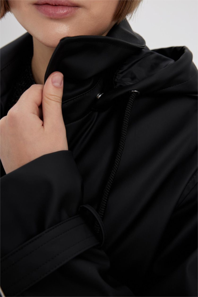 Kadın Siyah Su Geçirmez Yağmurluk