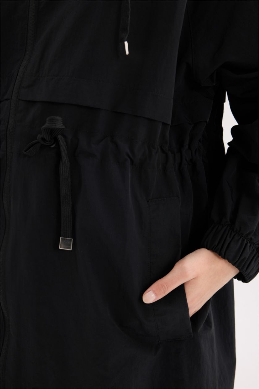 نساء أسود معطف مطر طويل قصة عادية بغطاء للرأس بجيب