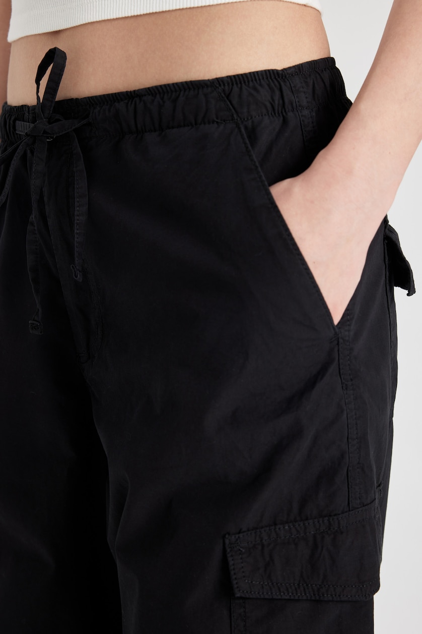 نساء أسود Parachute Trousers