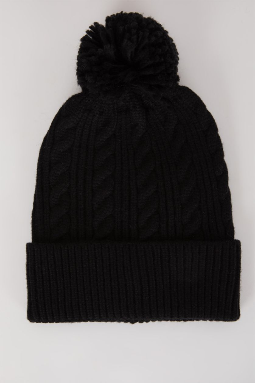 WOMAN Black Woman Beret