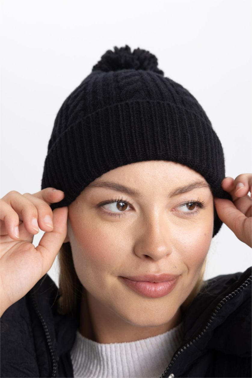 WOMAN Black Woman Beret