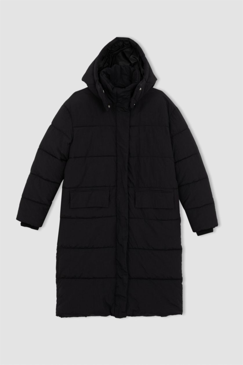 WOMAN Black Waterproof Regular Fit Puffer Jacket