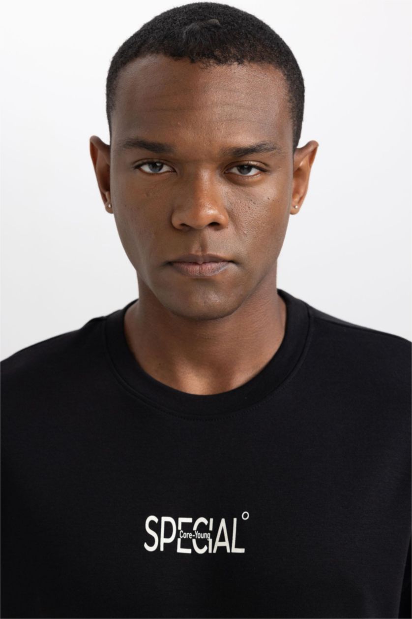 رجال أسود تي شيرت مطبوع قصة مريحة برقبة مستديرة