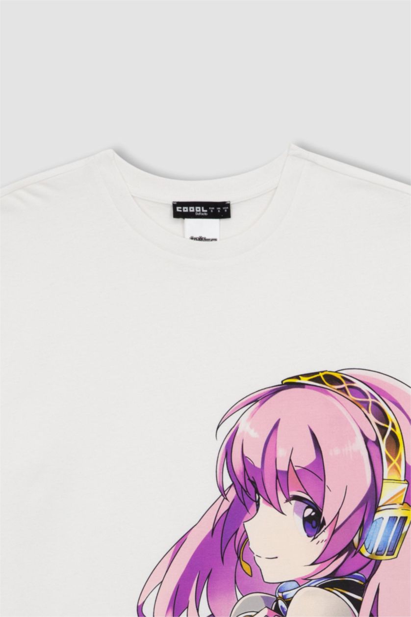 Kadın Kırık Beyaz Oversıze Kısa Kollu Tişört